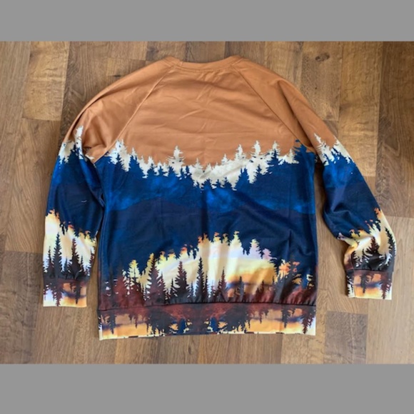 Landscape Pullover - Picture 11 of 11